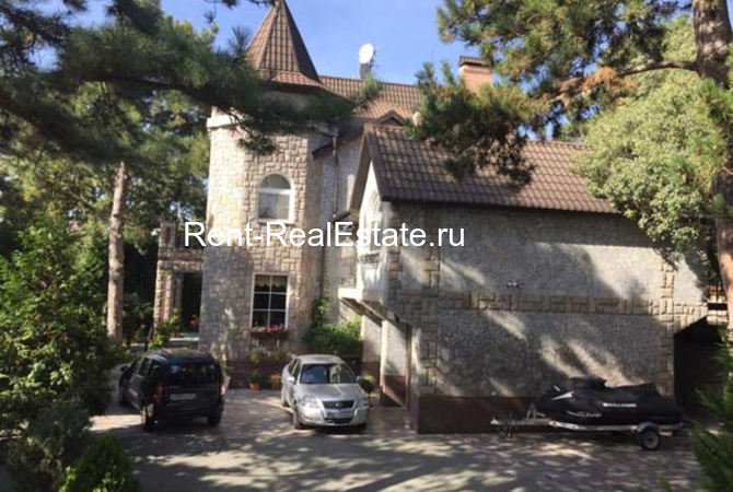 Rent-RealEstate.ru 212, Дома, коттеджи, дачи, Недвижимость, , Массандра ул. Авроры 4