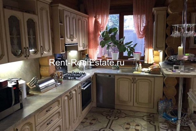 Rent-RealEstate.ru 215, Дома, коттеджи, дачи, Недвижимость, , Массандра