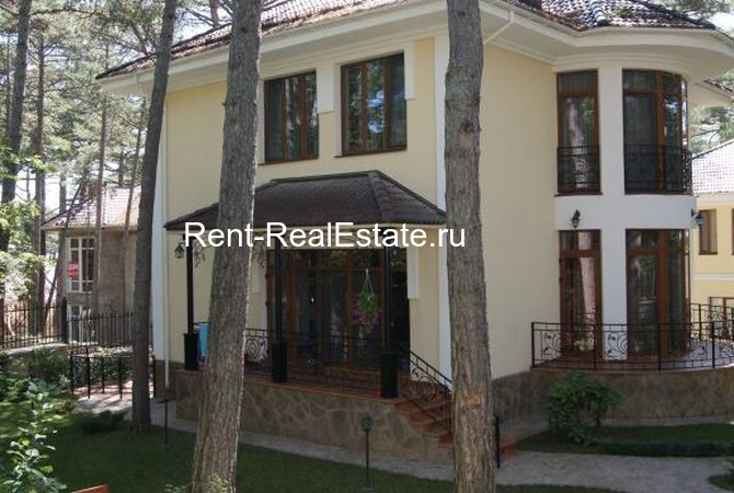 Rent-RealEstate.ru 650, Дома, коттеджи, дачи, Недвижимость, , п. Горное