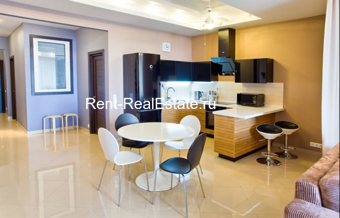 Rent-RealEstate.ru 100, Квартира, Недвижимость, , Гурзуф ул.Строителей 3